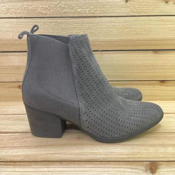 BareTraps Womens Neima Gunmetal Gray Booties 8 - Picture 2 of 7